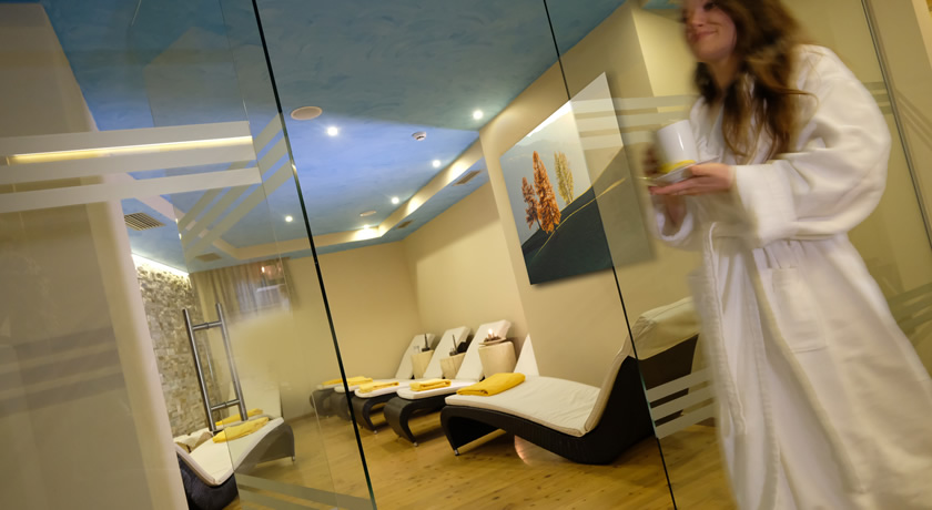 spa centro benessere sauna bagno turco in val di fiemme 